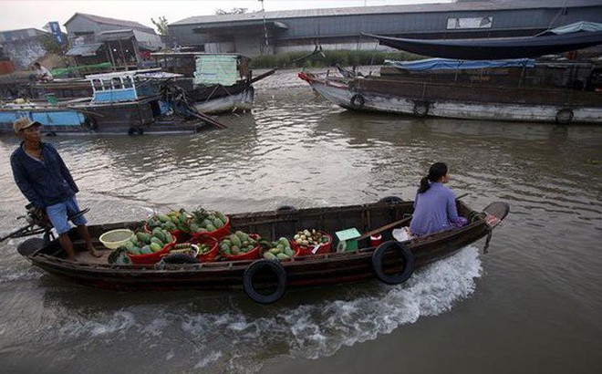 Trung Quốc đang âm thầm thôn tính Mekong bằng cả cây gậy và củ cà rốt Trung Quốc đang âm thầm thôn tính Mekong bằng cả cây gậy và củ cà rốt