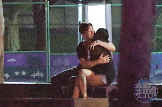 Sao nữ nóng bỏng gốc Việt có hành động nóng mắt với bạn trai ở nơi công cộng - Ảnh 5.