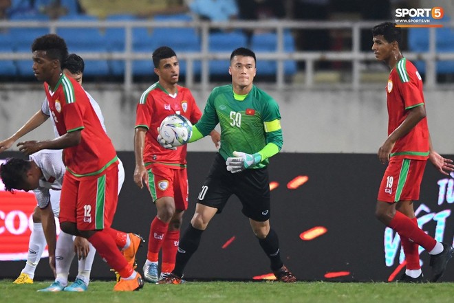 Đặng Văn Lâm lần đầu lên tiếng sau khi bị thầy Park loại khỏi danh sách U23 Việt Nam - Ảnh 1.