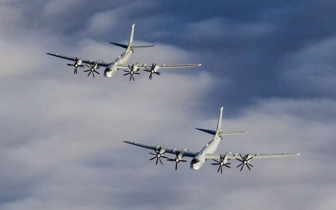 Máy bay ném bom Tu-95 Nga: Cơn ác mộng ám ảnh NATO đến tận năm 2040? - Ảnh 1.