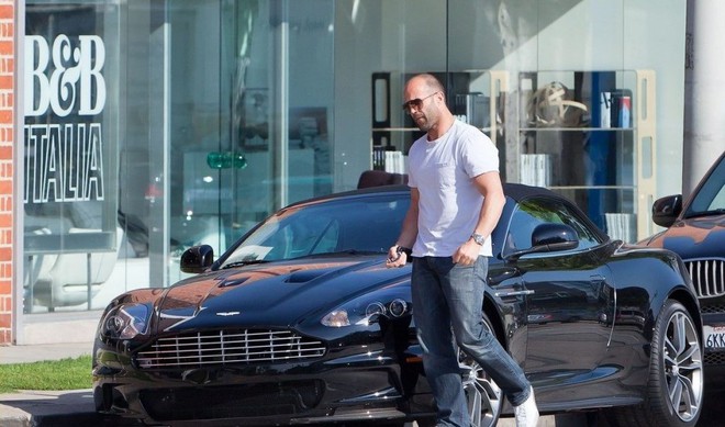 Siêu sao Jason Statham: Gã bán hàng rong mánh khóe và kẻ giàu sang nghiện đi dép lê - Ảnh 14.