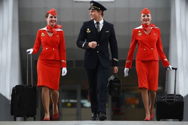Cận cảnh lò đào tạo các nữ tiếp viên hàng không Nga xinh đẹp - Ảnh 1.