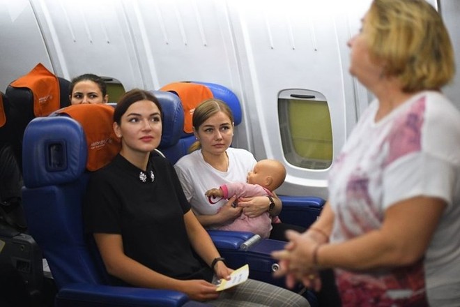 Cận cảnh lò đào tạo các nữ tiếp viên hàng không Nga xinh đẹp - Ảnh 5.