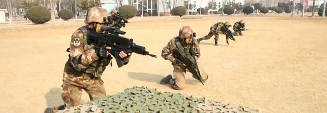 Trung Quốc khoe hình ảnh súng trường công nghệ cao QTS-11 dành cho đặc nhiệm - Ảnh 1.