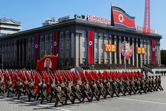 Hình ảnh quân đội và vũ khí Triều Tiên trong lễ diễu binh 9/9 - Ảnh 2.