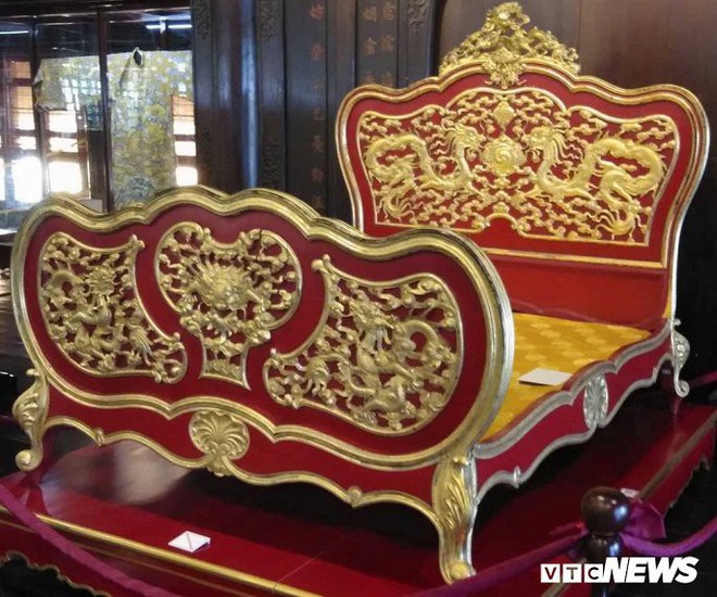 Cận cảnh long sàng dát vàng của vị hoàng đế nhiều tai tiếng bậc nhất triều Nguyễn - Ảnh 1.