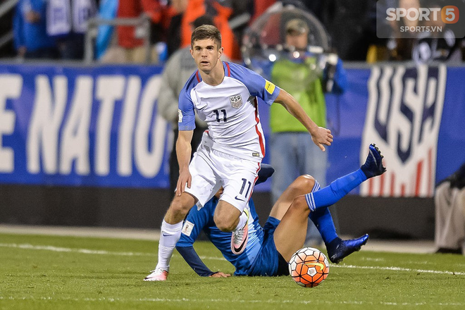 5 siêu sao bị trả lương thấp vô lý: Nhà vô địch World Cup còn thua cả Smalling - Ảnh 6.