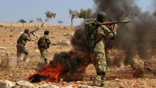 Báo Nga: Phương Tây “buộc tay chân” QĐ Syria để cứu nguy cho khủng bố ở Idlib - Ảnh 1.