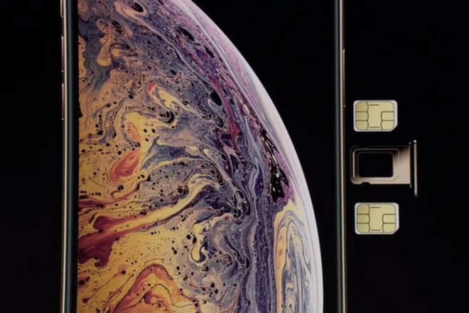 Vì sao nói SIM kép trên iPhone XS và XS Max chỉ có tác dụng làm màu? - Ảnh 1.