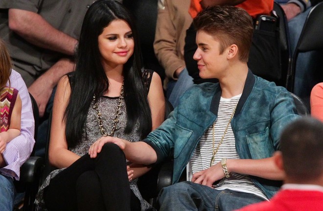 Phản ứng gây bất ngờ của Selena Gomez trước tin đồn Justin Bieber và Hailey Baldwin kết hôn - Ảnh 1.