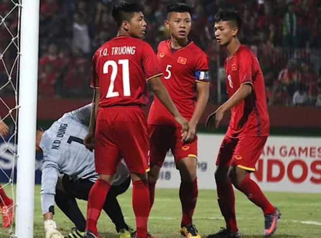 Thầy trò Vũ Hồng Việt “ủ mưu” đi World Cup ở Peru - Ảnh 6.