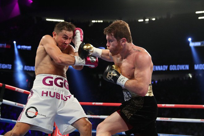 Canelo Alvarez đánh bại Gennady Golovkin trong trận tranh đai siêu kịch tính - Ảnh 7.