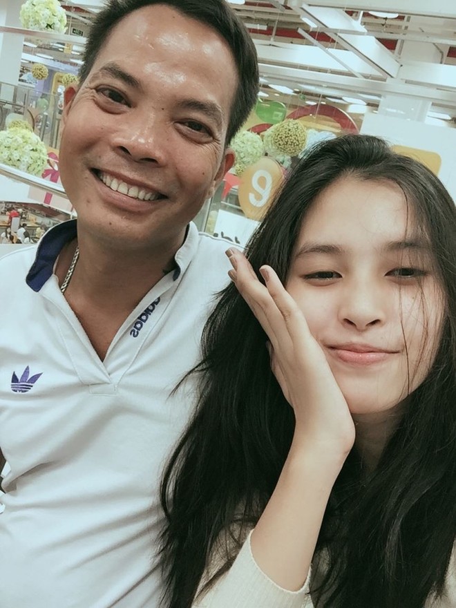 Gia cảnh tân Hoa hậu Việt Nam 2018 Trần Tiểu Vy: Bố bị tai biến, mẹ là trụ cột gia đình - Ảnh 3.