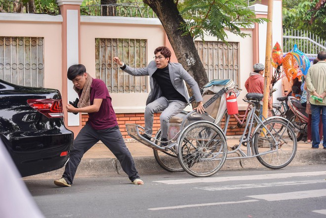 Trung Ruồi đấu khẩu, dọa đánh Kiều Minh Tuấn trong phim Chú ơi đừng lấy mẹ con - Ảnh 3.