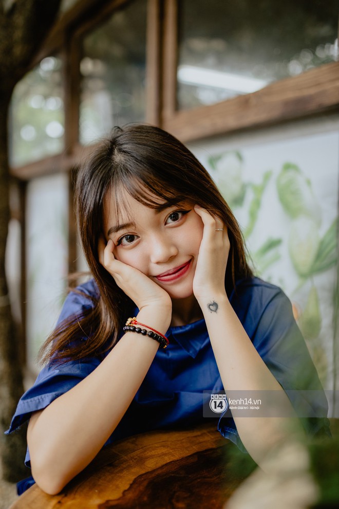 Hot streamer Linh Ngọc Đàm: Mình sống thoải mái với nghề, chu cấp cho bố mẹ và nuôi 2 em - Ảnh 1.