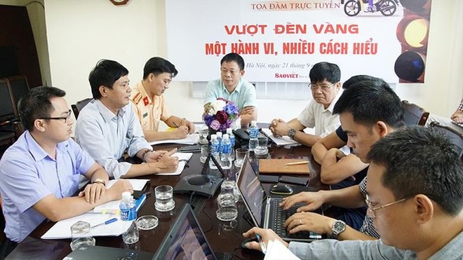 Vượt đèn vàng: Gần vạch, phanh sao kịp mà phạt? - Ảnh 1.