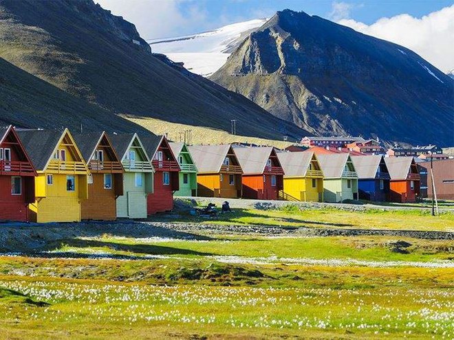 Thăm thị trấn Longyearbyen ở Nauy, nơi cái chết được coi là bất hợp pháp - Ảnh 3.