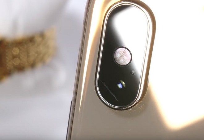 JerryRigEveryThing tra tấn iPhone XS Max: Apple đã chém gió về tấm kính bảo vệ màn hình? - Ảnh 3.