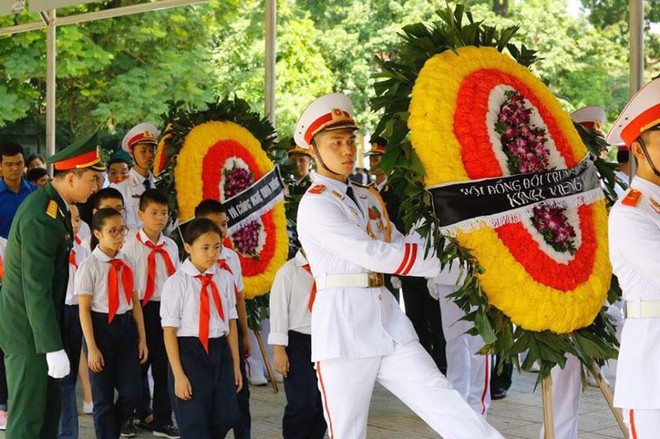 [TRỰC TIẾP] Lễ viếng Chủ tịch nước Trần Đại Quang - Ảnh 2.