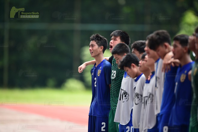 Cầu thủ Thái Lan đẫm nước mắt sau khi bị loại đầy tiếc nuối khỏi sân chơi châu Á - Ảnh 5.
