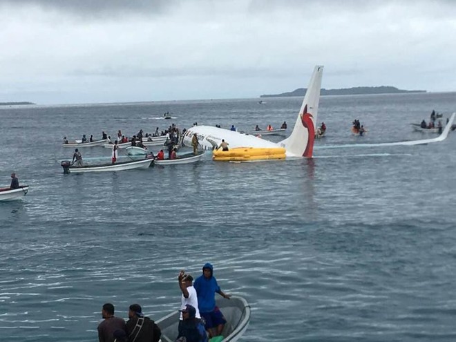 24h qua ảnh: Nhà sáng chế Philippines thử nghiệm ô tô bay - Ảnh 1.