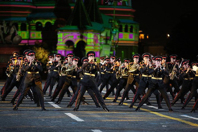 Hoành tráng Festival quân nhạc quốc tế tại Quảng trường Đỏ của Nga - Ảnh 4.