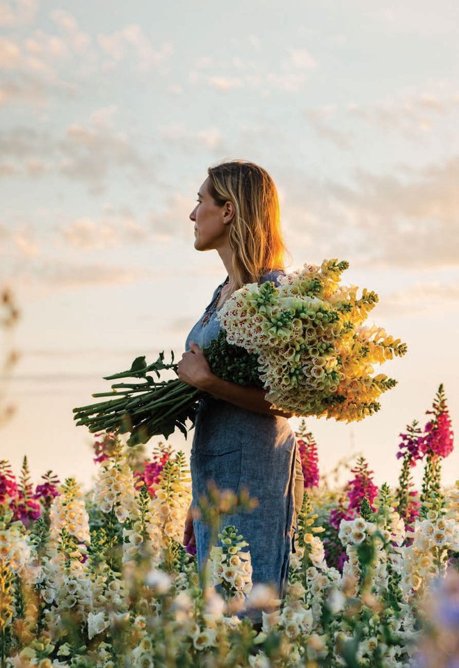 Cuộc sống yên bình và ngọt ngào của cô gái từ bỏ công việc văn phòng nhàm chán để chăm sóc cánh đồng hoa đẹp như cổ tích - Ảnh 9.