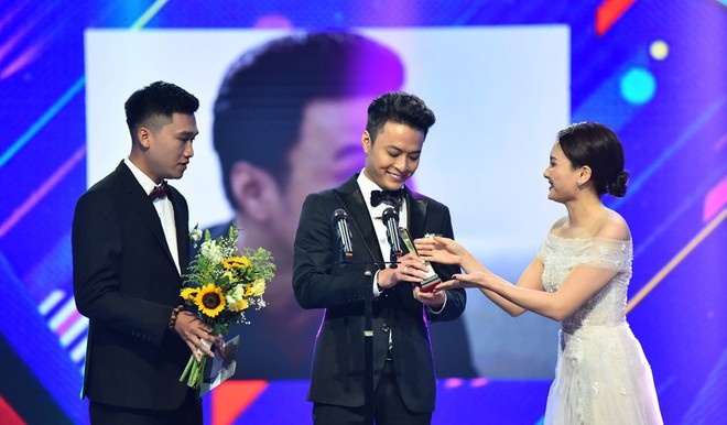 VTV Award 2018: Táo Quân đột ngột xuất hiện, U23 và bé Bôm đoạt giải thưởng quan trọng - Ảnh 10.