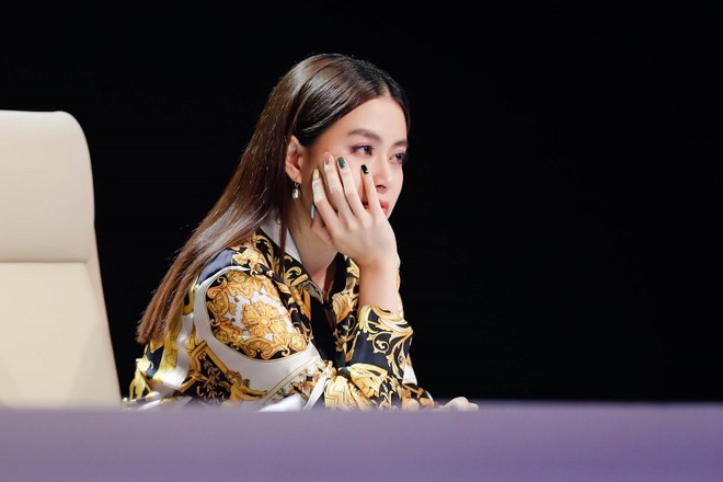 Hương Tràm đá xoáy Hoàng Thùy Linh không biết hát, chỉ như một stylist? - Ảnh 1.