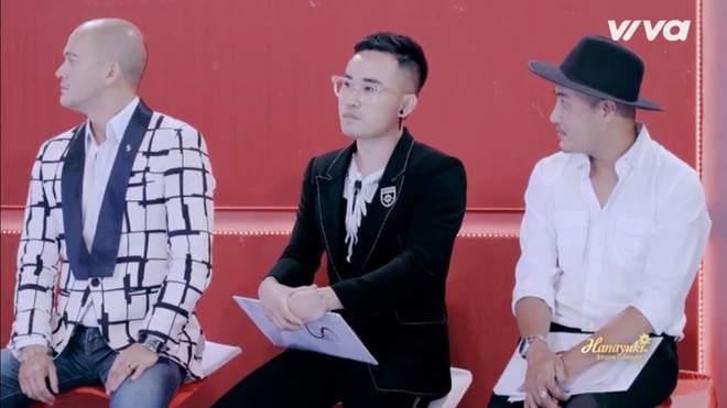 Thái độ hất hàm khó chịu của Kỳ Duyên khi bị Hương Giang ngắt lời - Ảnh 6.