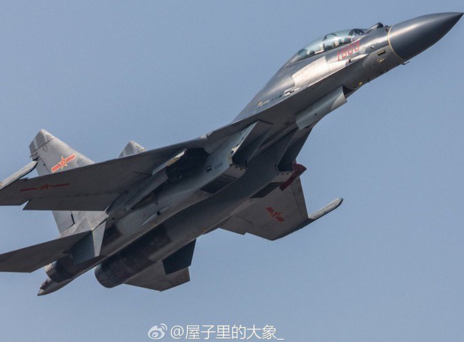 Trung Quốc biên chế hàng loạt hàng nhái Su-30 của Nga - Ảnh 9.