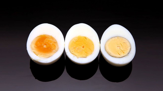 Chuyên gia tiết lộ: Bí mật dinh dưỡng và cách ăn trứng  gà tốt nhất nhiều người chưa biết - Ảnh 3.