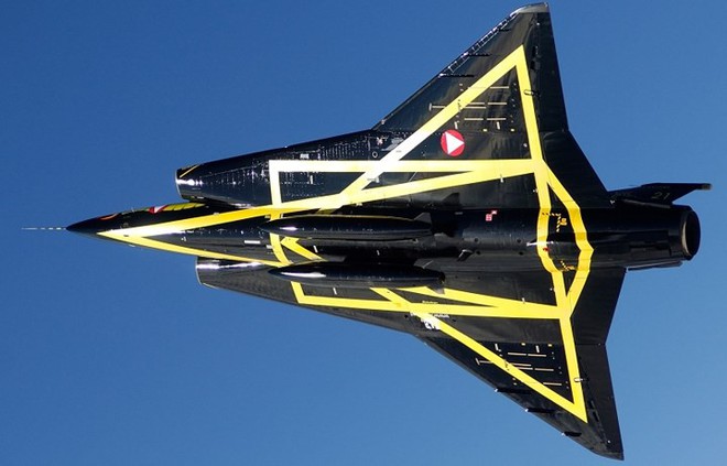 Saab 35 Draken: “Rồng sắt” đáng sợ của Không quân Thụy Điển - Ảnh 1.