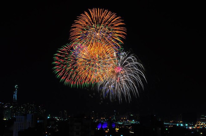 Cả nước đã chào đón năm 2018, pháo hoa rực sáng trên sông Hàn - Ảnh 41.