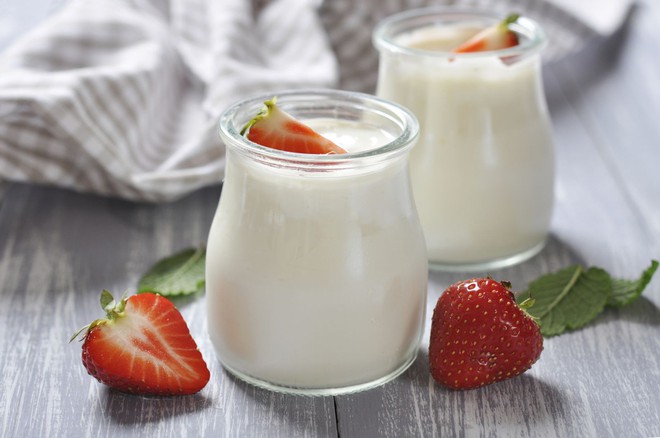 7 lợi ích tuyệt vời cho sức khỏe nếu bạn chịu khó ăn sữa chua mỗi ngày - Ảnh 1.