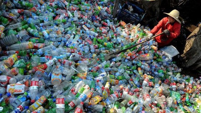 Dùng đồ nhựa mỗi ngày, bạn hiểu đến đâu về khái niệm nhựa tái sinh và nguyên sinh? - Ảnh 1.