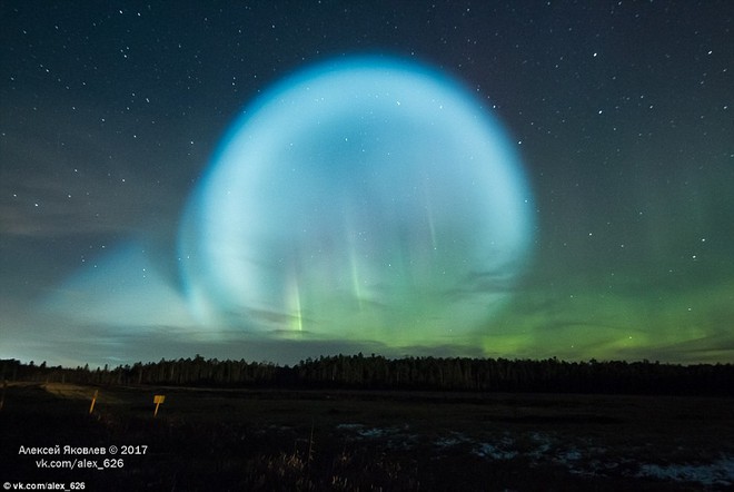 Bí ẩn quả cầu rực sáng giữa trời đêm Siberia - phải chăng người ngoài hành tinh đã đến? - Ảnh 1.