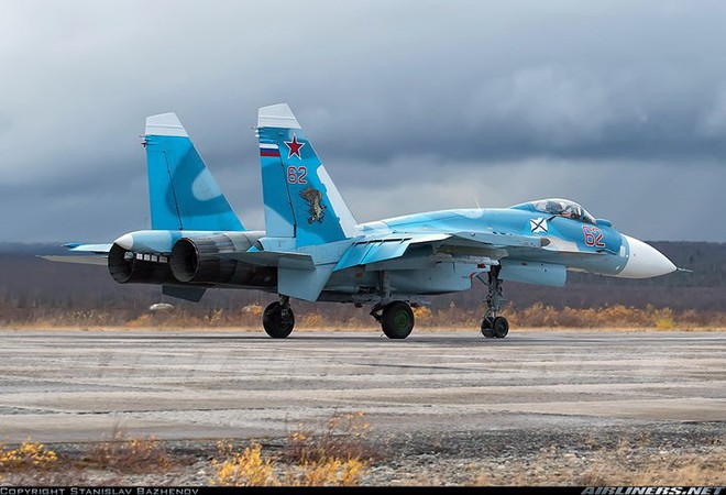 Sức mạnh tiêm kích bảo bối của tàu sân bay Nga Su-33 - Ảnh 14.