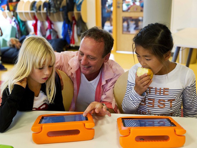 Bên trong Trường học Steve Jobs: iPad thay sách giáo khoa, học sinh ăn rất nhiều táo - Ảnh 4.