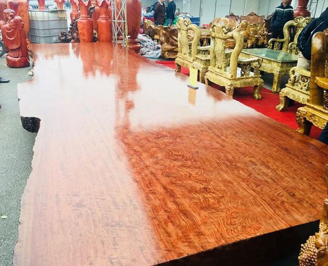 Sập gỗ nu cẩm lai giá 3 tỉ đồng ở Hà Nội  - Ảnh 6.
