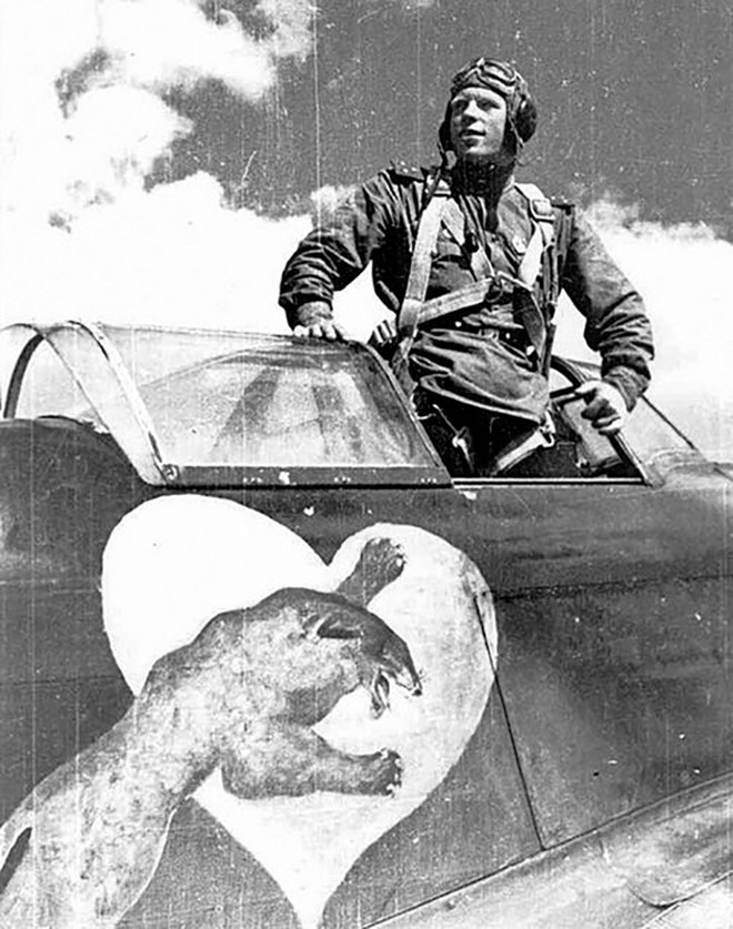Ảnh hiếm về cách trang trí chiến cơ của phi công Liên Xô trong Thế chiến II - Ảnh 10.