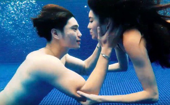 Couple Rich Kid Thảo Nhi Lê và giám đốc điển trai tung clip "xé lòng" hội FA: Đẹp và tình dữ vậy trời!