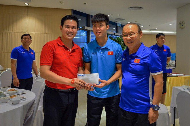 Nhận chỉ trích từ doanh nghiệp tặng 1 tỷ cho ĐT Việt Nam, VFF phản bác mạnh mẽ - Ảnh 1.