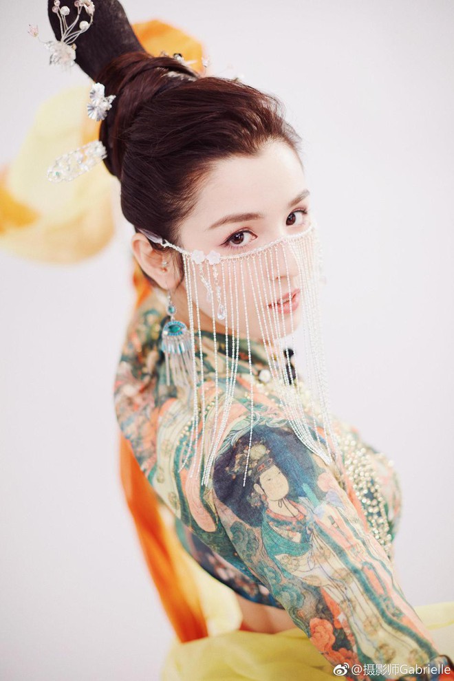 đọ Nhan Sắc 4 Mỹ Nhan Tan Cương Gay Sốt Showbiz Hoa Ngữ