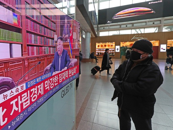 Khoảnh khắc đọc thông điệp năm mới 2019: Ông Kim Jong-un mô phỏng theo ông Tập Cận Bình? - Ảnh 9.