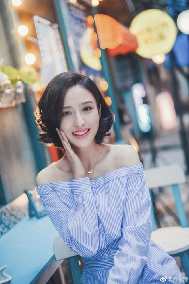 Đọ nhan sắc 4 mỹ nhân Tân Cương gây sốt showbiz Hoa ngữ - Ảnh 13.