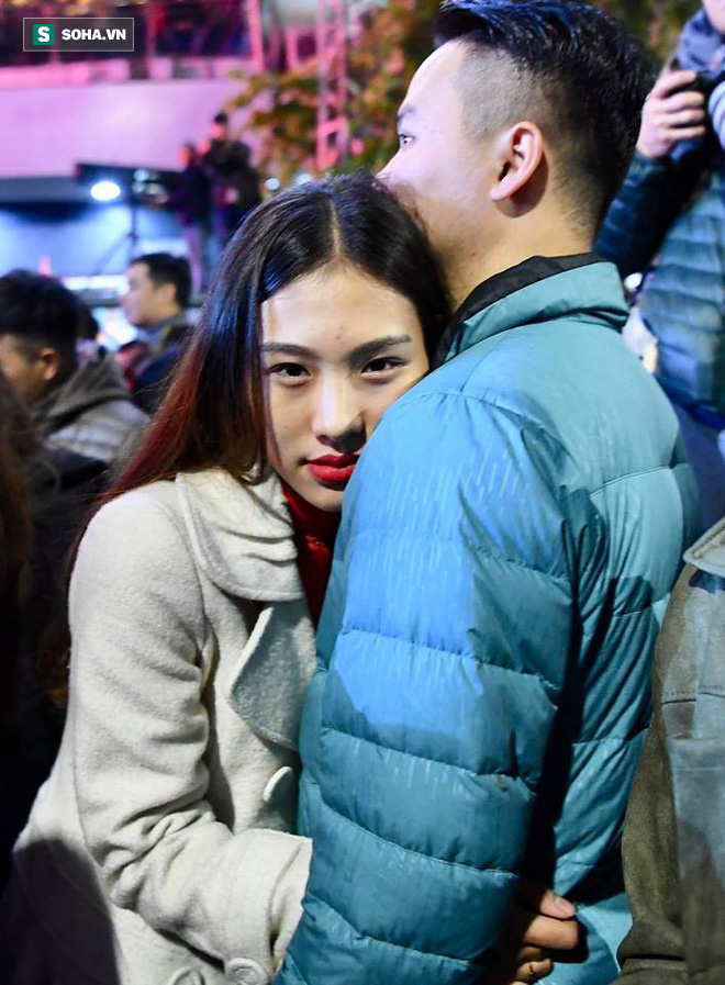 Trung tâm Sài Gòn, Hà Nội chật cứng người nhảy múa chào năm 2019 - Ảnh 4. Trung tâm Sài Gòn, Hà Nội chật cứng người nhảy múa chào năm 2019 - Ảnh 4.