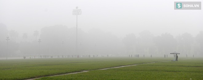 Hiện tượng sương mù kỳ thú sáng nay tại thủ đô Hà Nội - Ảnh 3.