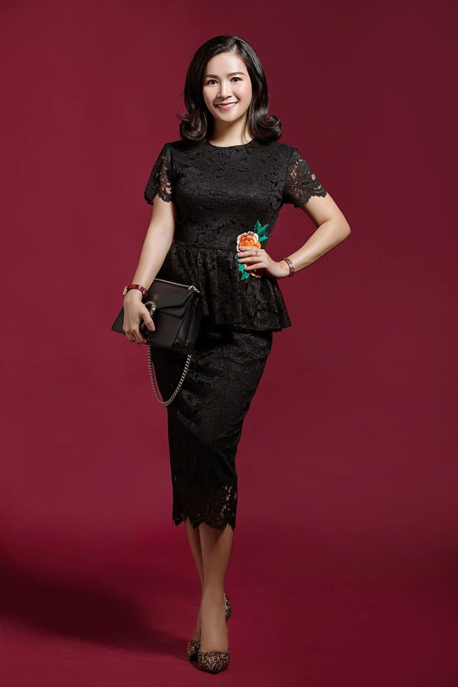 Bà xã Bình Minh tự tin làm người mẫu thời trang - Ảnh 2.