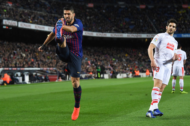 Barca đại thắng trong ngày Messi ghi bàn thứ 400 tại La Liga, Real chật vật chen chân vào top 4 - Ảnh 3.